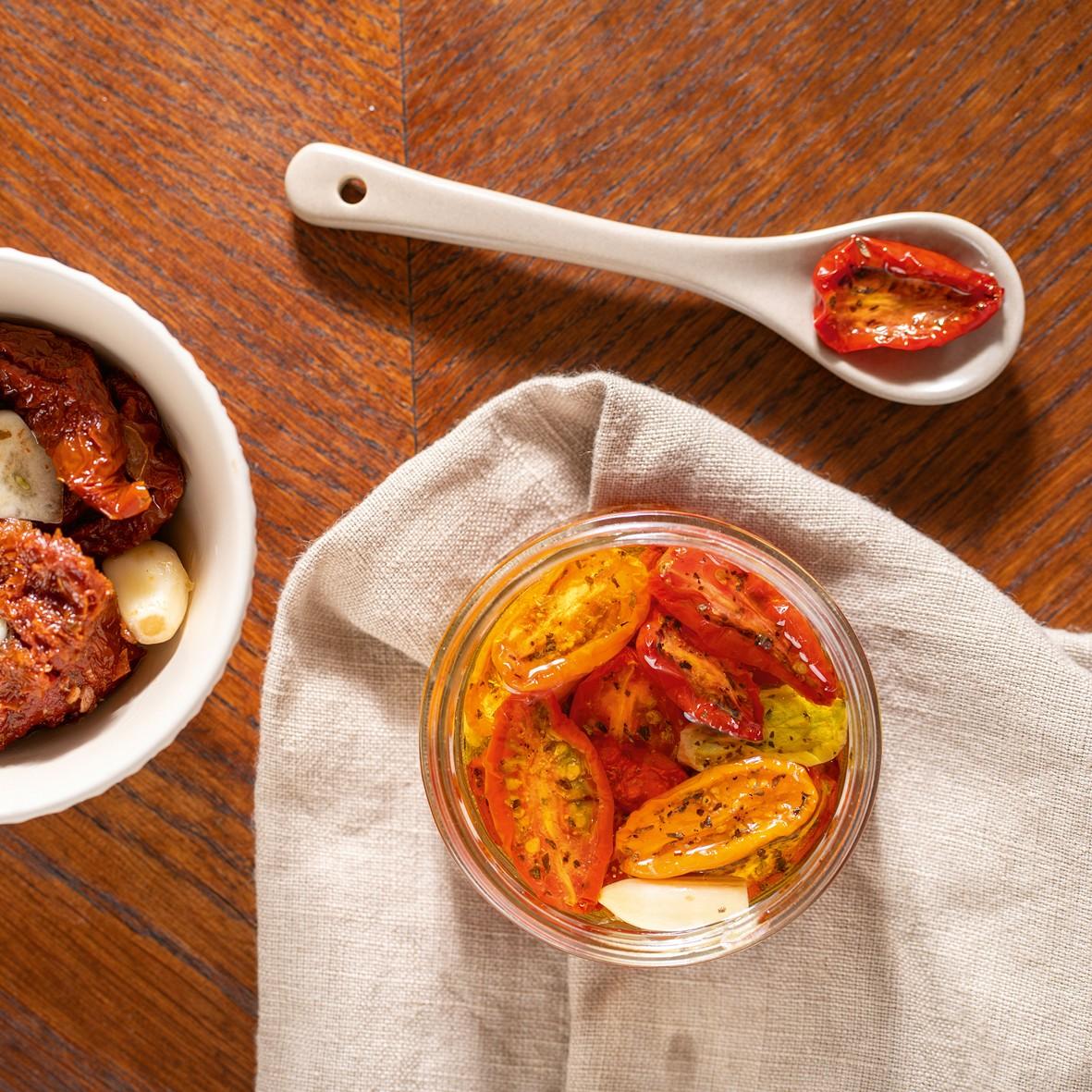 Simple, Delicious, Preserved - interior photograph