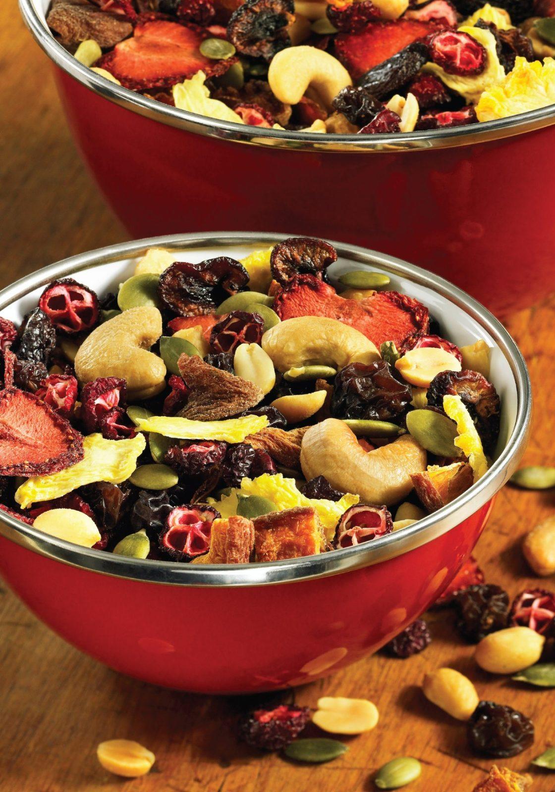 The Complete Trail Food Cookbook (Jennifer MacKenzie, Jay Nutt, Don Mercer), interior page 3